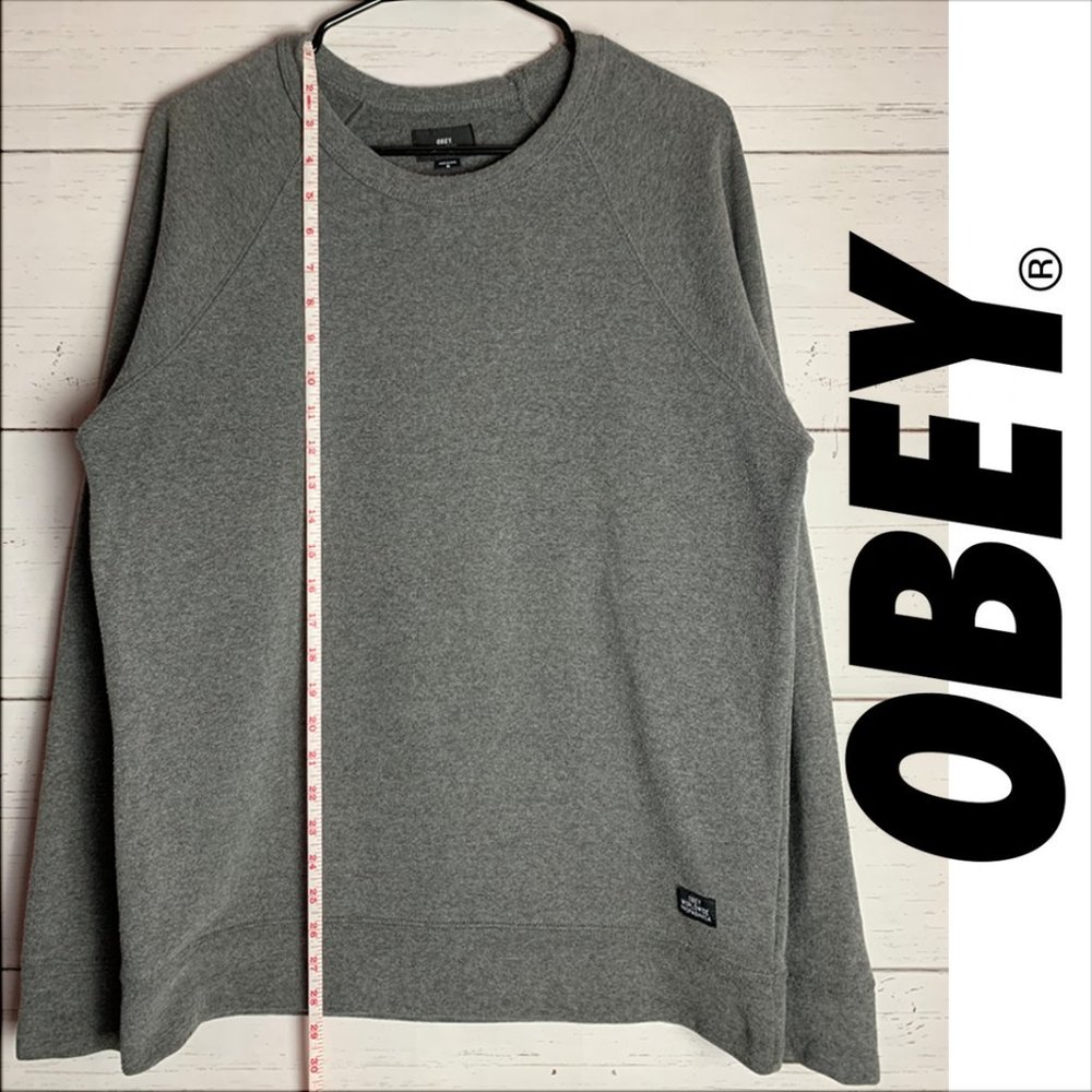 S/Medium Gray OBEY Worldwide Propaganda Crewneck Sweater/Sweatshirt